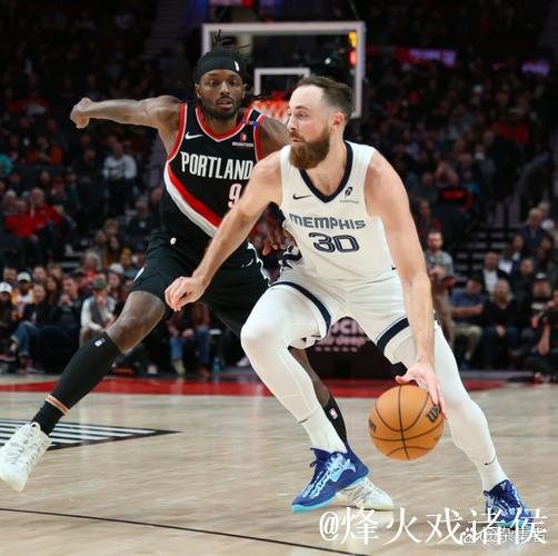 河村砍下3分4助攻助灰熊狂胜开拓者,国王力克太阳终结其7连胜 河村砍下3分4助攻助灰熊狂胜开拓者,国王力克太阳终结其7连胜